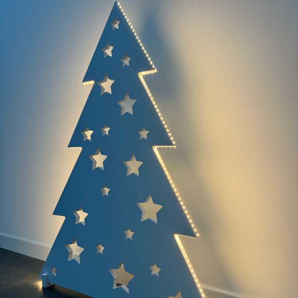 albero luminoso stelle profilo